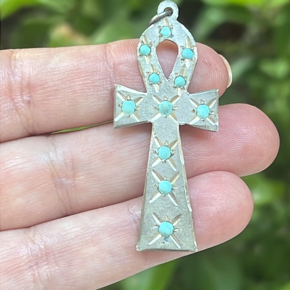 Vintage Silver Ankh Key Pendant with Turquoise Gems - Picture 11 of 17